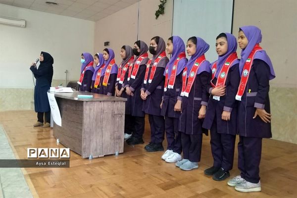 آموزش مهارت‌های تشکیلاتی به دانش‌آموزان دبستان دخترانه معارف6 ناحیه 3 شیراز