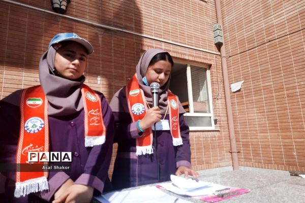 آموزش مهارت‌های تشکیلاتی به دانش‌آموزان دبستان دخترانه معارف6 ناحیه 3 شیراز