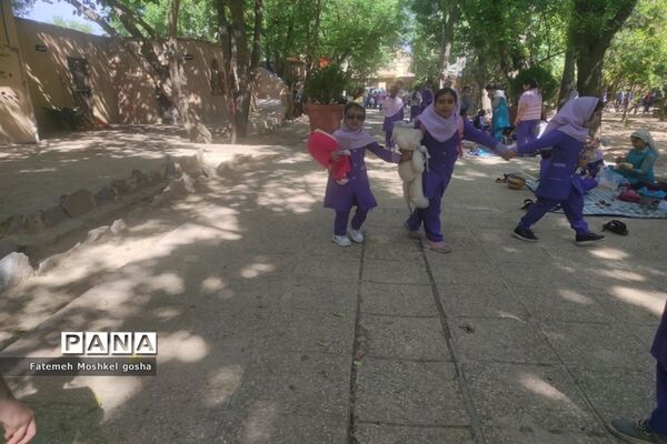 اردوی فرهنگی تفریحی دانش‌آموزان دبستان دخترانه مبعث ناحیه 3 شیراز