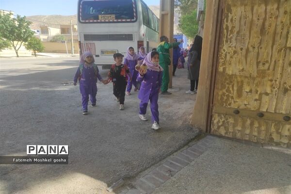 اردوی فرهنگی تفریحی دانش‌آموزان دبستان دخترانه مبعث ناحیه 3 شیراز