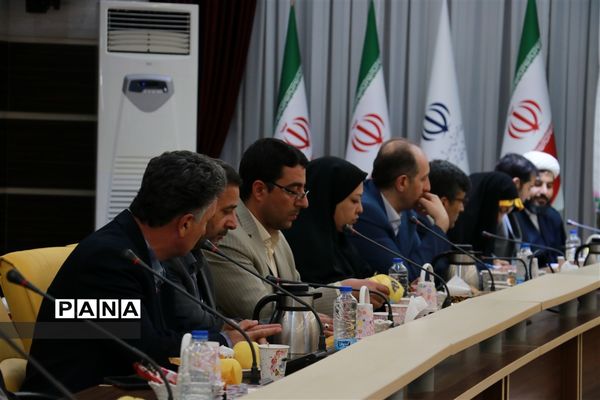 آیین تجلیل از معلمان نمونه آذربایجان شرقی