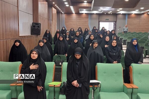 آیین تجلیل از فعالان اردوهای راهیان نور دانش‌آموزی شهرستان ملارد