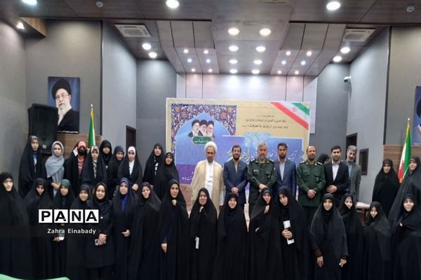 آیین تجلیل از فعالان اردوهای راهیان نور دانش‌آموزی شهرستان ملارد