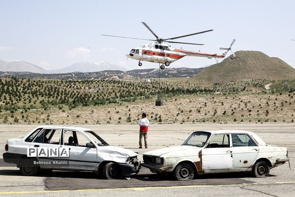 ارائه خدمات بهداشتی و درمانی رایگان هلال احمر به زائرین اربعین و حج تمتع