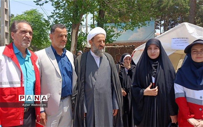 شعار اصلی هلال احمر تمامی اعضای خانواده امدادگر/فیلم