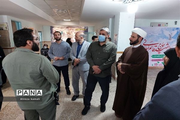 ارائه خدمات پزشکی جهادی در دبستان دلاوران و شقایق‌های صفادشت