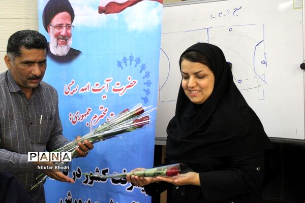 تجلیل از معلمان و مدیران نمونه آموزش و پرورش استثنایی استان بوشهر