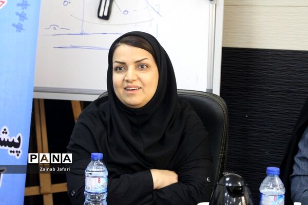 تجلیل از معلمان و مدیران نمونه آموزش و پرورش استثنایی استان بوشهر
