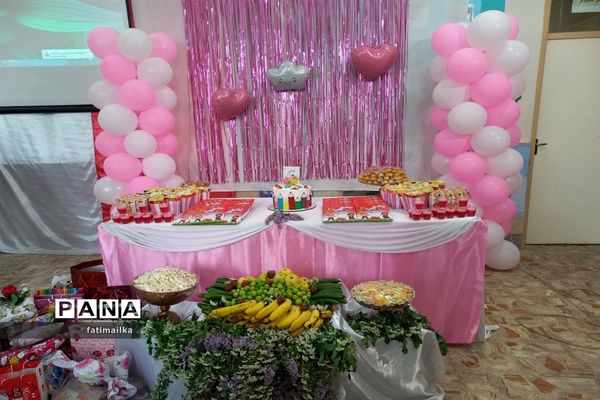 جشن الفبا روز به‌یاد ماندنی برای کلاس اولی‌های دبستان حضرت صدیقه کبری ( س) شهرستان فیروزکوه