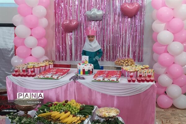 جشن الفبا روز به‌یاد ماندنی برای کلاس اولی‌های دبستان حضرت صدیقه کبری ( س) شهرستان فیروزکوه