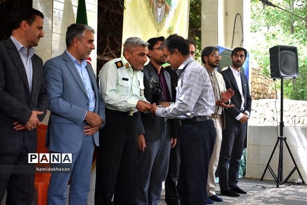 آیین سپاس معلم در بهاباد