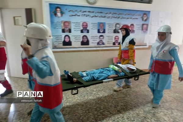 برگزاری مانور زلزله در روستای مهدیرجه گلوگاه