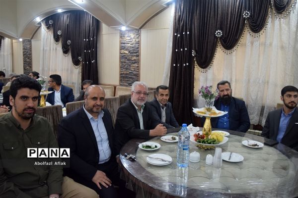 همایش بزرگداشت معلم برگزیده منطقه ۱۴