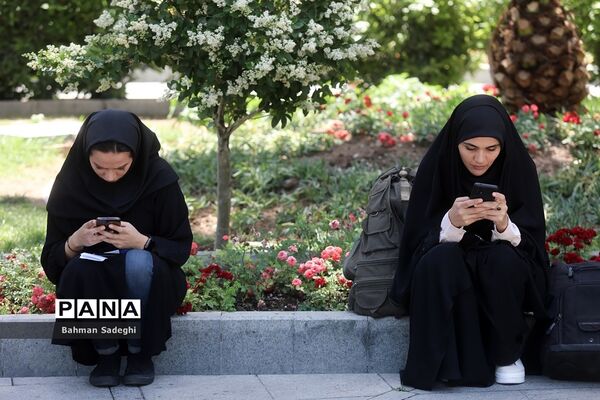 اعضای هیأت دولت در جمع خبرنگاران- ۲۰ اردیبهشت