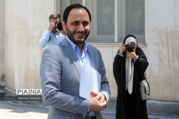 اعضای هیأت دولت در جمع خبرنگاران- ۲۰ اردیبهشت