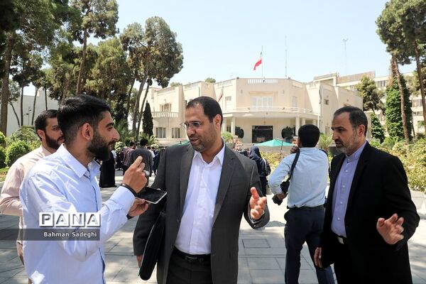 اعضای هیأت دولت در جمع خبرنگاران- ۲۰ اردیبهشت