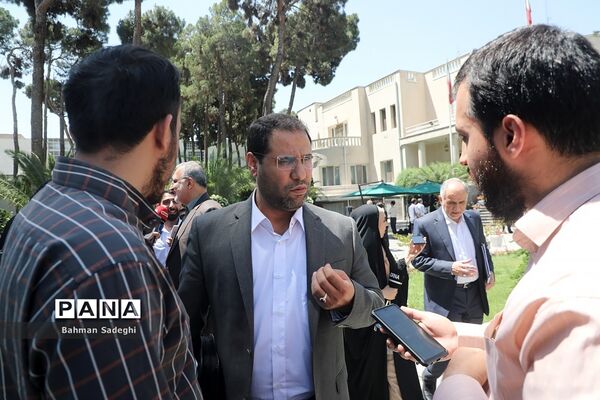 اعضای هیأت دولت در جمع خبرنگاران- ۲۰ اردیبهشت