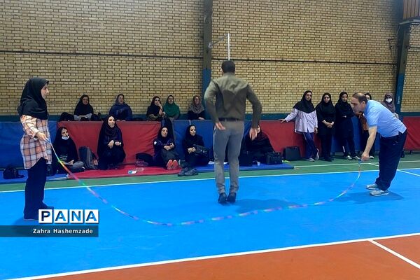 دوره توانمند‌سازی رشته طناب‌زنی برای دبیران ورزش ناحیه یک ری