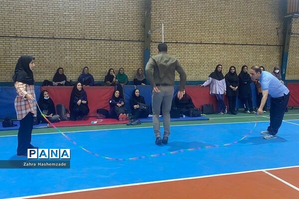دوره توانمند‌سازی رشته طناب‌زنی برای دبیران ورزش ناحیه یک ری