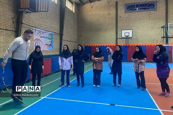 دوره توانمند‌سازی رشته طناب‌زنی برای دبیران ورزش ناحیه یک ری
