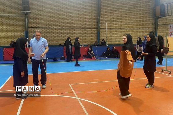 دوره توانمند‌سازی رشته طناب‌زنی برای دبیران ورزش ناحیه یک ری