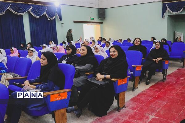 اختتامیه جشنواره سفیران سلامت در شهرستان امیدیه
