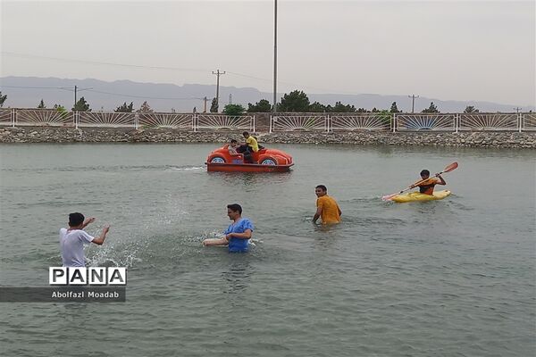 اردوی دانش‌آموزان دبیرستان پسرانه نمونه آیت‌الله خامنه‌ای کاشمر