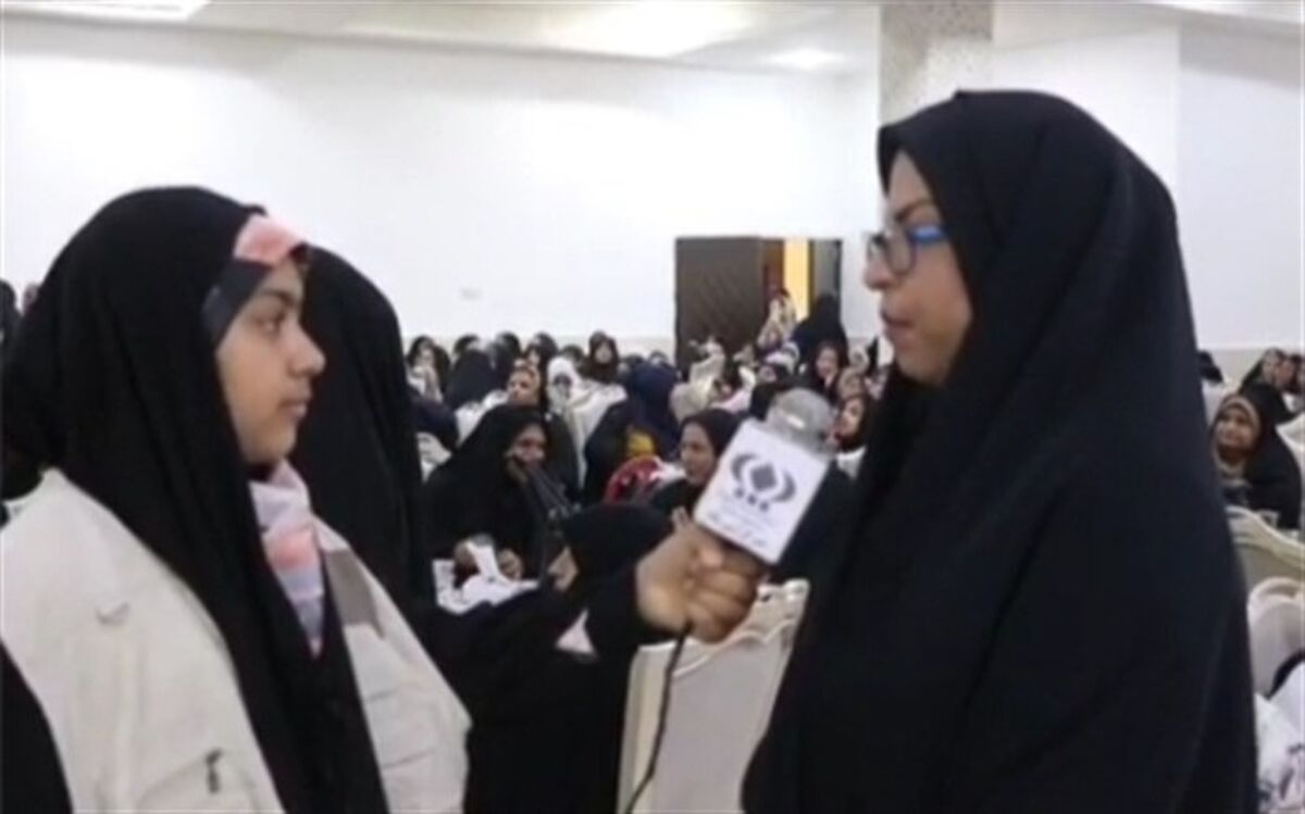 به مناسبت هفته معلم از معلمان نمونه شهرستان رودان تکریم شد/فیلم