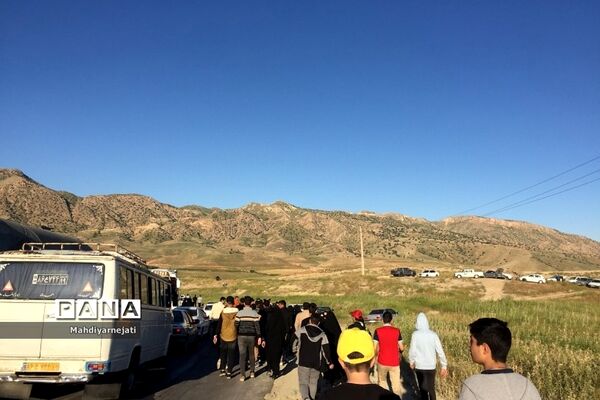 پسران رودهن در اردوی راهیان نور و بازدید از مناطق جنگی