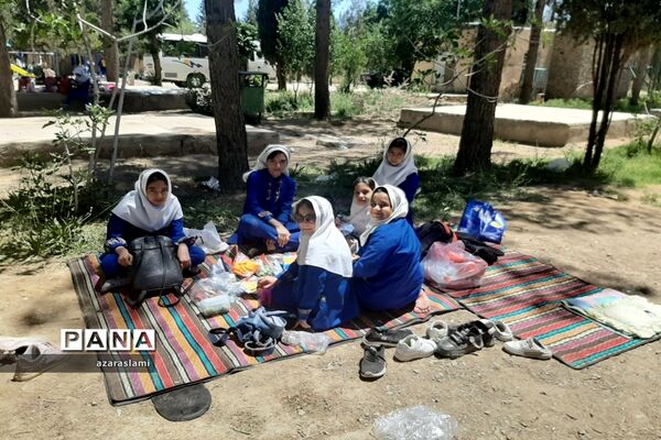 اردوی دانش‌آموزی دبستان دین و دانش ابرکوه