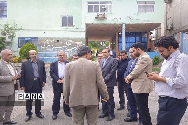 بازدید سرزده رئیس سازمان نوسازی و تجهیز مدارس کشور از کانون فرهنگی تربیتی محمودآباد
