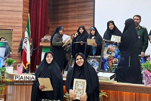 همایش تجلیل از فرهنگیان منتخب در آموزش و پرورش رودهن
