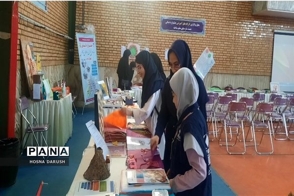 جشنواره دست‌سازهای مدارس استثنایی استان خراسان رضوی