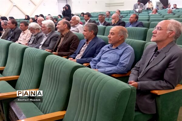 مراسم «باغبان گل‌هاباش» در کاشمر