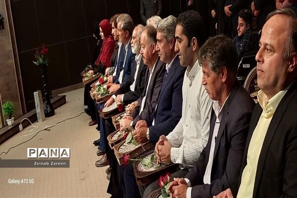 برگزاری همایش مردمی تجلیل از معلمان ماندگار و تاثیرگذار مهریز