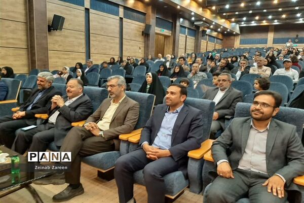 برگزاری همایش مردمی تجلیل از معلمان ماندگار و تاثیرگذار مهریز