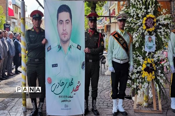 مراسم تشییع پیکر شهید مدافع امنیت در زنجان