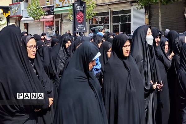 مراسم تشییع پیکر شهید مدافع امنیت در زنجان