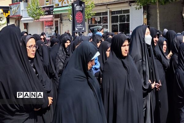 مراسم تشییع پیکر شهید مدافع امنیت در زنجان