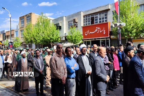 مراسم تشییع پیکر شهید مدافع امنیت در زنجان