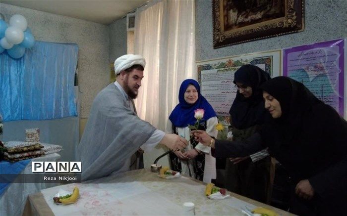 آموزش درست و اصولی به دانش‌آموزان موجب تغییر آینده یک ملت می‌شود