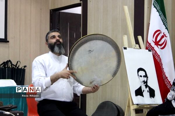 همایش تجلیل از دانش‌آموزان نمونه دبیرستان قریب ناحیه یک بهارستان