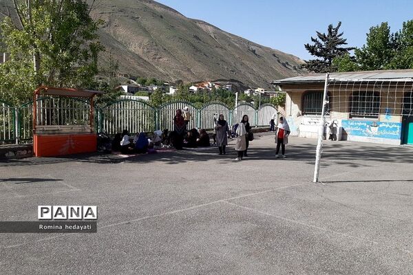یک روز شاد بدون  کیف در مدرسه روستایی سادات رودهن