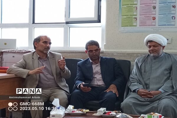 بازدید معاون آموزش متوسطه اداره‌کل آموزش و پرورش خراسان رضوی از مدارس  متوسطه مهمانشهر تربت جام