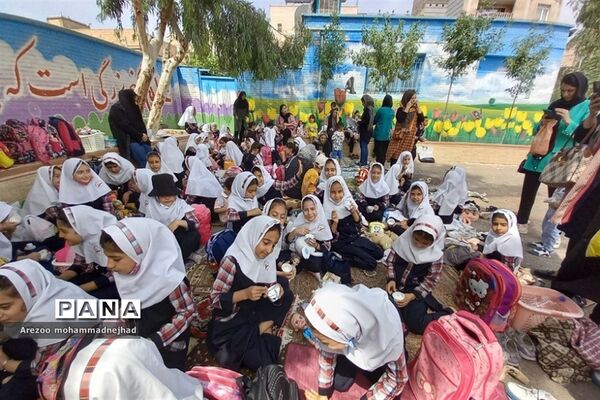 اردوی درون مدرسه‌ای بدون کیف در دبستان مطهره شهرستان قرچک