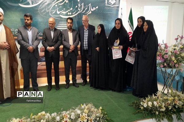 برگزاری همایش تقدیر از معلمان نمونه و پیشکسوتان فرهنگی شهرستان فیروزکوه
