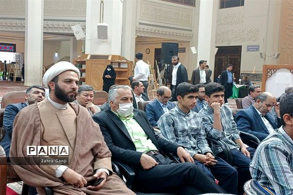 برگزاری اجلاسیه سراسری نماز دانش‌آموزی در شیراز