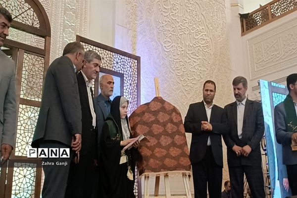 برگزاری اجلاسیه سراسری نماز دانش‌آموزی در شیراز