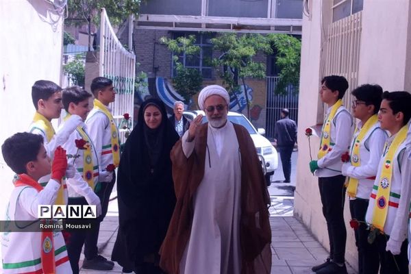 آیین گرامیداشت سالروز تاسیس سازمان دانش‌آموزی در آذربایجان شرقی