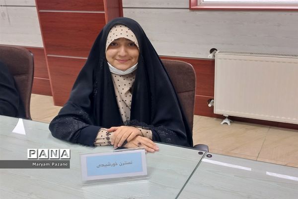 برگزاری نشست شورای دانش‌آموزی منطقه ملارد و تقدیر از دانش‌آموزان فعال